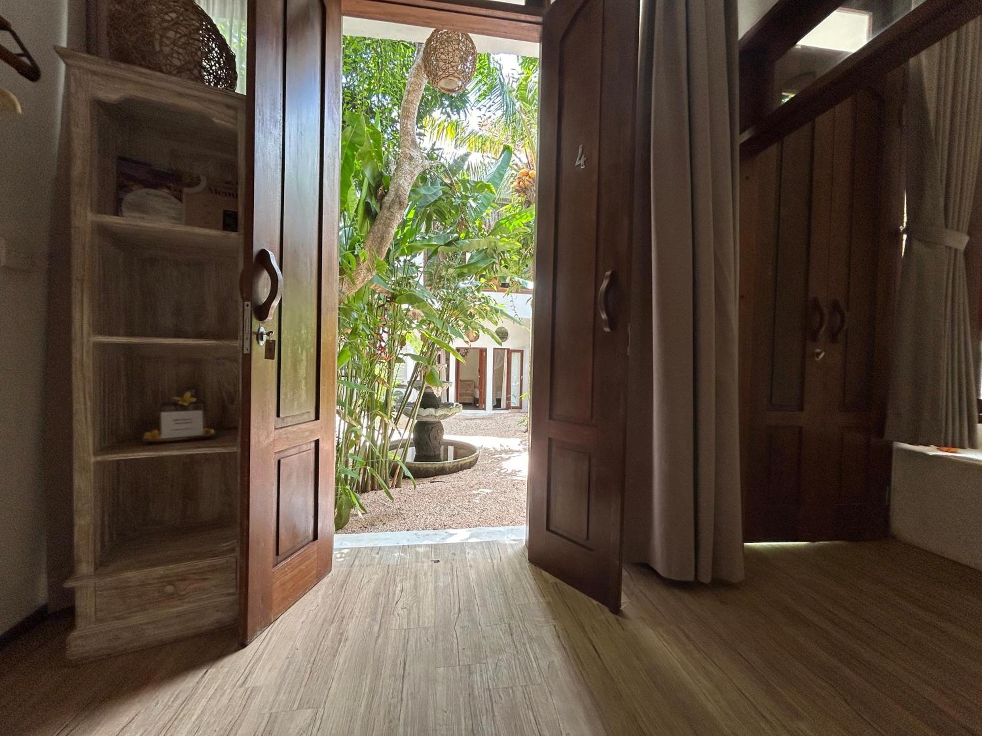 Sannyas Boutique Hotel Uluwatu  Exterior photo
